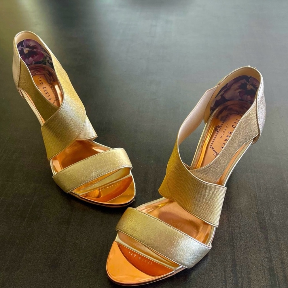 Beautiful Ted Baker dress Heels